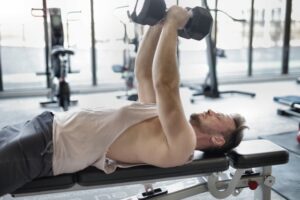 Dumbbell fly